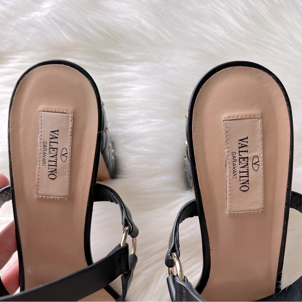 Valentino Garavani Rockstud Quilted City Block Heel Sandal EU 40.5 - Picture 9 of 11